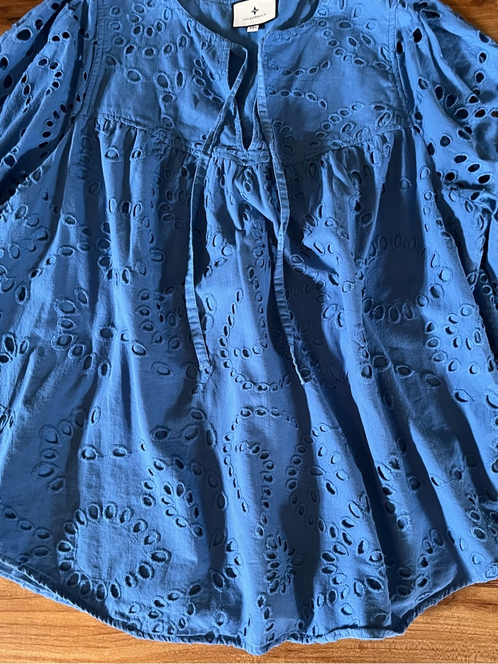Tuckernuck Cotton Grecian Blue Eyelet Kenway Blouse XXL - Picture 12 of 16